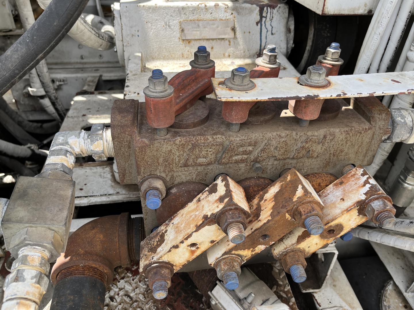 ./imagenes/INVOICE/2019/16439/CAMION VAC-CON V312LHAE (12).JPG